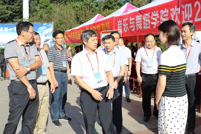 必赢官网迎新工作圆满完成