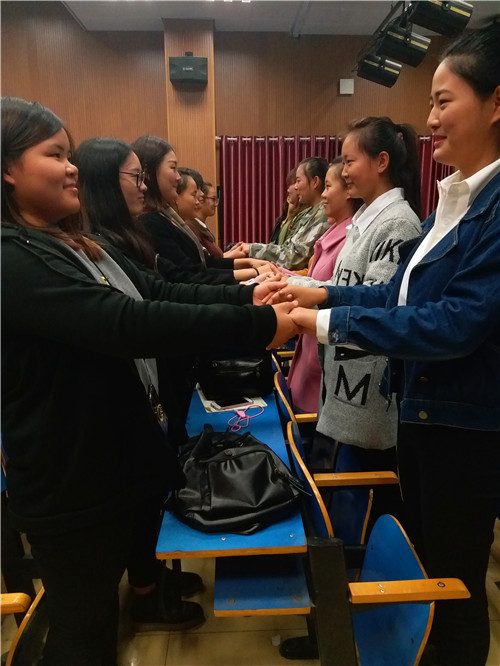 2016102509102651.jpg 必赢官网开展大学生心理健康主题班会活动